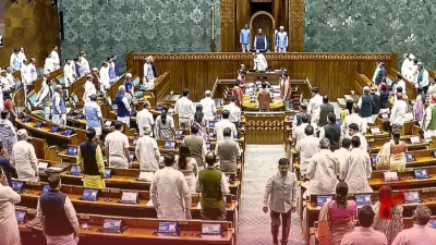 संसद का मॉनसून सत्र: NEET पेपर लीक मामले पर विपक्ष का हंगामा, दूसरे दिन भी कामकाज में गतिरोध