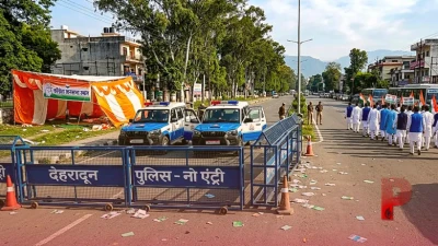 देहरादून में राहुल गांधी की रैली को लेकर घमासान: कांग्रेस कार्यकर्ताओं का प्रदर्शन और प्रशासन से टकराव के बाद ये निकला समाधान