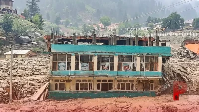 अफगानिस्तान में कुदरत का कहर, नूरिस्तान प्रांत में बाढ़ से 20 की मौत और 100 से ज्यादा लापता
