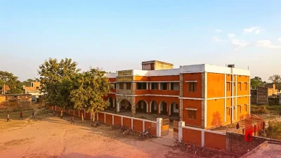 बिहार के मॉडल स्कूलों का रंग भगवा होने पर गरमाई सियासत, शिक्षा मंत्री मिथिलेश तिवारी ने किया बचाव