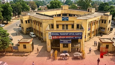 कानपुर आरटीओ कार्यालय में प्रशासन और पुलिस का बड़ा एक्शन, 22 दलाल धरे गए, लाखों का अवैध कैश बरामद