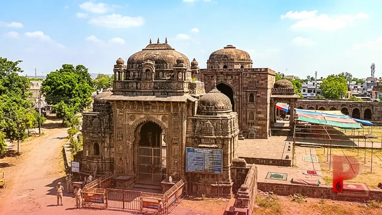 भोजशाला मामले में सुप्रीम कोर्ट का अहम फैसला, मुख्य परिसर में नमाज पर रोक जारी, पास में मिलेगी वैकल्पिक जगह