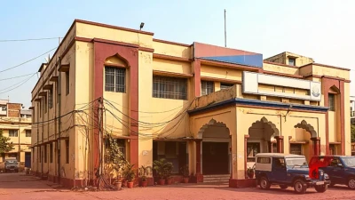 बांकीपुर उपचुनाव: नामांकन के बाद वीणा मानवी की हिरासत, तेज प्रताप ने सरकार पर लगाया साजिश का आरोप