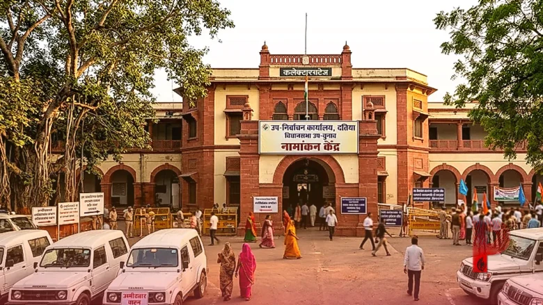 दतिया उपचुनाव: नरोत्तम मिश्रा ने मुख्यमंत्री मोहन यादव से की मुलाकात, गिले-शिकवे मिटाकर नामांकन में शामिल होने का किया एलान