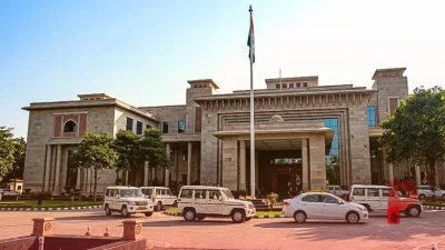 झारखंड की सियासत में बड़े बदलाव का संकेत: दो कांग्रेसी मंत्रियों पर मेहरबान हेमंत सोरेन, पर वित्त मंत्री को क्यों किया किनारा?