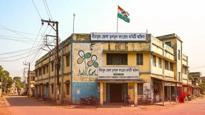 ममता बनर्जी को लगा बड़ा झटका: बागी गुट में शामिल हुए सबसे भरोसेमंद नेता अनुब्रत मंडल?