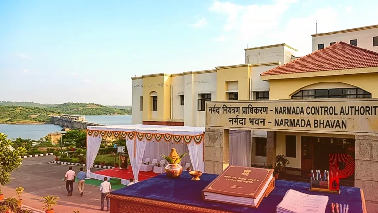 नर्मदा परियोजना विवाद का अंत: 4 राज्यों के बीच ऐतिहासिक समझौता, अमित शाह की मौजूदगी में बनी सहमति