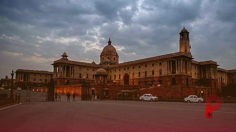 डोनाल्ड ट्रंप के अप्रत्याशित बर्ताव से डरी दुनिया, भारत ने भी कूटनीतिक स्तर पर बढ़ाई सतर्कता