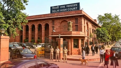 महुआ मोइत्रा के कुत्ते 'हेनरी' की कस्टडी पर घमासान, दिल्ली हाई कोर्ट करेगा सुनवाई