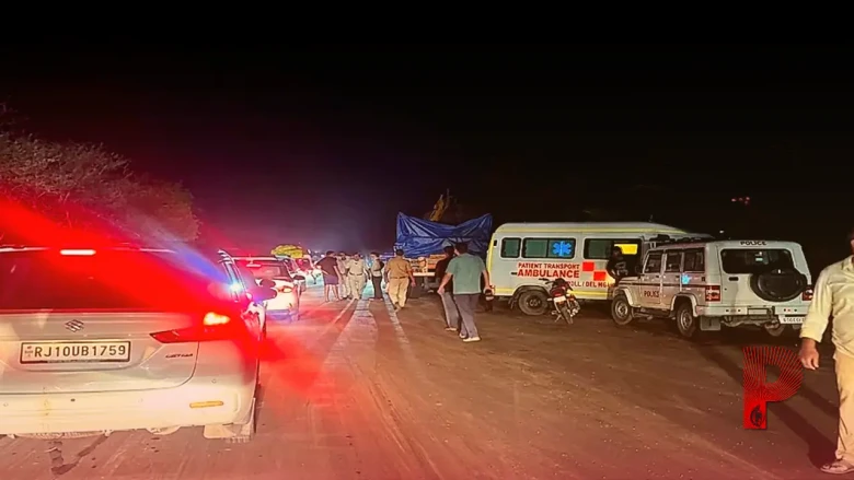 जयपुर-बीकानेर हाईवे पर भीषण सड़क हादसा, 6 वाहनों की टक्कर में ट्रोला चालक ने तोड़ा दम