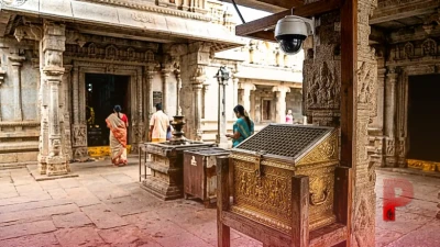 अयोध्या राम मंदिर में चढ़ावे की चोरी के बाद कर्नाटक सरकार का बड़ा फैसला, मंदिरों के दान पात्र पर अब रहेगी CCTV की नज़र