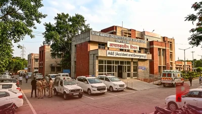 सपा के वरिष्ठ नेता राजेंद्र चौधरी को आया हार्ट अटैक, अखिलेश यादव और बृजेश पाठक ने अस्पताल पहुंचकर लिया हाल