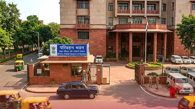 नितिन गडकरी के राजनीति छोड़ने की चर्चा पर दफ्तर का बड़ा बयान, अटकलों को बताया बेबुनियाद