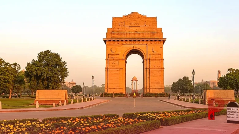 डोनाल्ड ट्रंप का बड़ा दावा: पुतिन और जेलेंस्की अब चाहते हैं जंग का खात्मा, भारत-पाकिस्तान संघर्ष को लेकर भी किया हैरान करने वाला दावा
