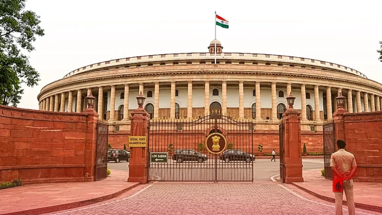 मानसून सत्र से पहले एक्शन में लोकसभा अध्यक्ष ओम बिरला, टीएमसी और शिवसेना (UBT) के बागी सांसदों पर लेंगे अंतिम फैसला