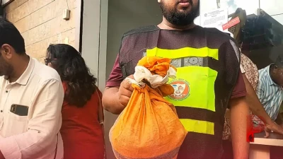उज्जैन में थप्पड़कांड के बाद एक्शन: होटल पीताम्बरा रेसिडेंसी पर चला निगम का डंडा, मचे हंगामे के बीच सील हुई इमारत