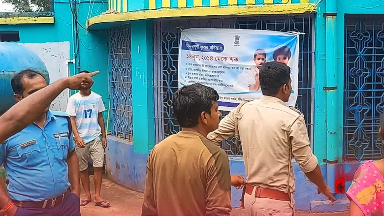 पश्चिम बंगाल: अन्नपूर्णा भंडार योजना का लाभ न मिलने पर भड़के ग्रामीण, पंचायत प्रधान को बनाया निशाना