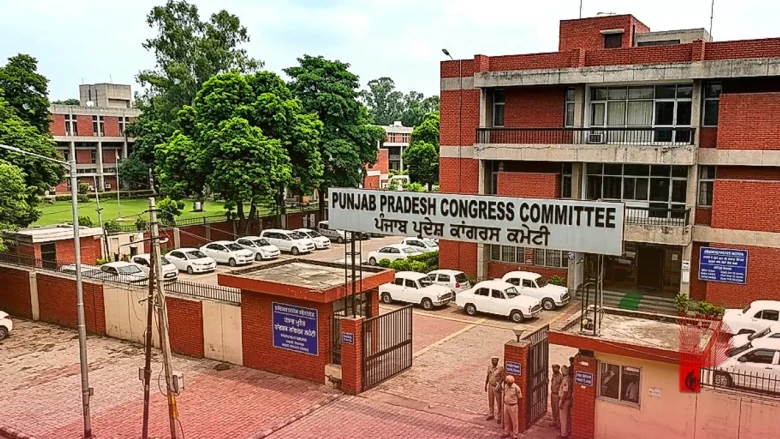 पंजाब कांग्रेस का बड़ा कदम: पूर्व विधायक मदन लाल जलालपुर को थमाया कारण बताओ नोटिस