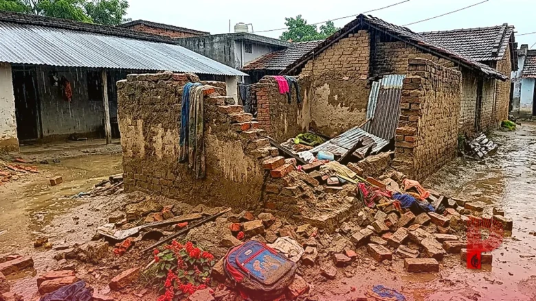 बरेली में बारिश का कहर: जर्जर दीवार गिरने से दो मासूम भाई-बहन की दर्दनाक मौत, गांव में छाया सन्नाटा