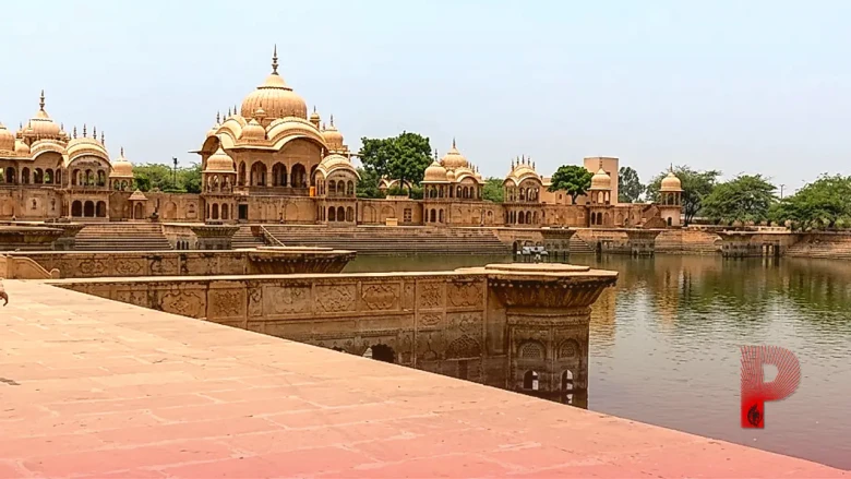 मथुरा का रहस्यमयी कुसुम सरोवर: जहां आज भी छिपा है पारस पत्थर और इच्छाधारी नागमणि का राज