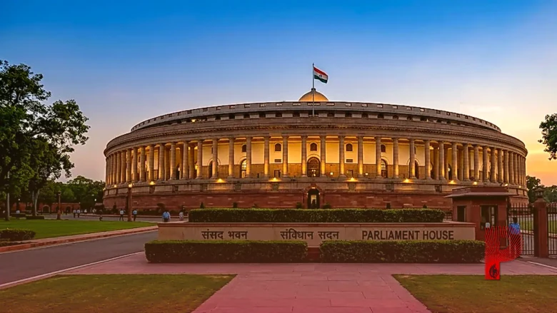 समान नागरिक संहिता और हिजाब पर आए अदालती फैसले पर बरसे असदुद्दीन ओवैसी, उठाए गंभीर सवाल