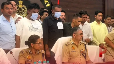 लखनऊ के पॉश इलाके में अंतरराष्ट्रीय साइबर ठगी का भंडाफोड़, गिफ्ट वाउचर और क्रिप्टो के जरिए अमेरिकी नागरिकों से हड़पे 75 करोड़ रुपये, 119 गिरफ्तार