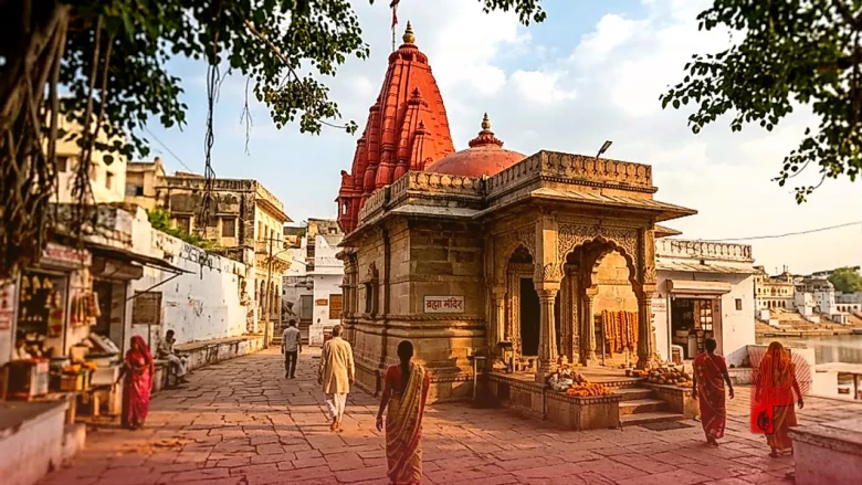 सृष्टि के रचयिता ब्रह्मा जी की पूजा क्यों नहीं होती, जानें पौराणिक कथाएं