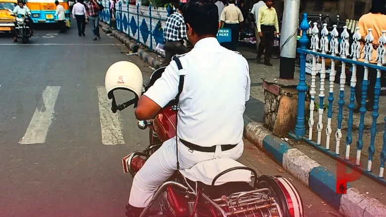 लातूर में पुलिस ही बनी नियम तोड़ने वाली, 58 जवानों का कटा चालान