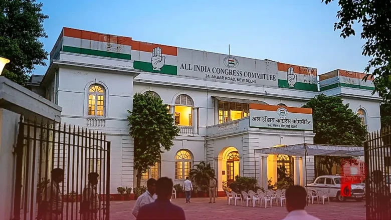 विजय की प्रधानमंत्री दावेदारी से कांग्रेस खेमे में भारी हलचल, क्या राहुल गांधी के सामने खड़ी होगी नई चुनौती?