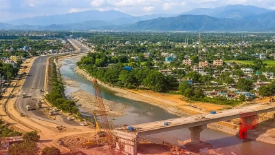 भारत के चिकन नेक पर चीन की नजर, नेपाल के सीमावर्ती शहर में झोंके 300 मिलियन डॉलर