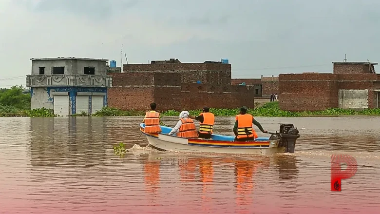 मूसलाधार बारिश से बेहाल हुआ पाकिस्तान: रावलपिंडी और इस्लामाबाद में बाढ़ के हालात, स्कूल-कॉलेज बंद, खोले गए रावल डैम के गेट