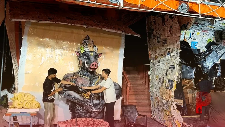 बीकानेर के रांगड़ी चौक में जन्माष्टमी की धूम, कबाड़ से सज रही भगवान विष्णु के 20 फीट ऊंचे वराह अवतार की भव्य झांकी