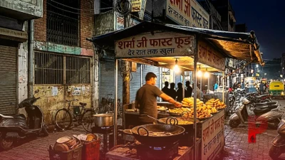 देर रात जंक फूड का सेवन सेहत के लिए क्यों है घातक, एक्सपर्ट ने बताए इसके गंभीर नुकसान