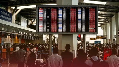 ब्रिटेन: एयर ट्रैफिक कंट्रोल सिस्टम में बड़ी तकनीकी खराबी से हवाई सेवाएं ठप, करीब 300 उड़ानें हुई रद्द