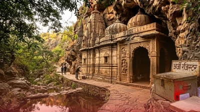 कोटा के 5 रहस्यमयी और अनोखे मंदिर: कहीं रजिस्टर में दर्ज होती है अर्जी तो कहीं कुदरत का अद्भुत नजारा