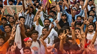 वर्ष 2027 के चुनावों में Gen Z की धमक: क्यों मोदी और राहुल गांधी के लिए सबसे महत्वपूर्ण हो गए हैं युवा वोटर?