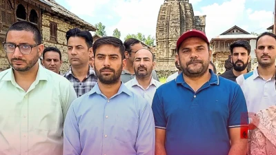 जम्मू-कश्मीर में कश्मीरी पंडितों को फिर मिली जान से मारने की धमकी, आतंकी संगठन ने कहा- 'माफी मांगो या अंजाम भुगतने को तैयार रहो'