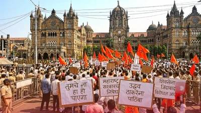 महाराष्ट्र सरकार के खिलाफ उद्धव गुट का प्रदर्शन, तुमसे ना हो पाएगा नारे के साथ शुरू हुआ आंदोलन