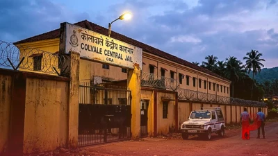 तरुण तेजपाल ने गोवा अदालत में किया आत्मसमर्पण, अब जेल में बीतेगी तहलका के पूर्व संपादक की रातें