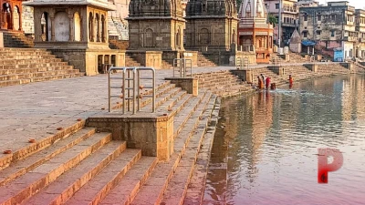हरिद्वार में गंगा घाट पर बिकनी पहनकर नहाने वाली लड़की का वीडियो वायरल, लोगों ने जताई कड़ी नाराजगी