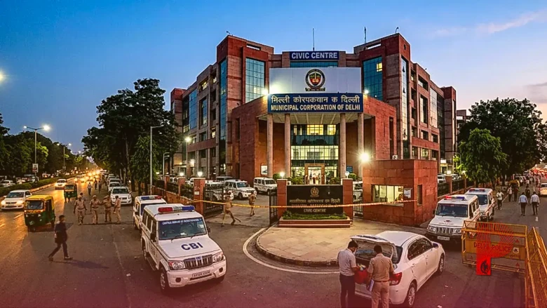 CBI की बड़ी कार्रवाई: MCD के वरिष्ठ अधिकारी समेत 3 गिरफ्तार, 15 लाख की रिश्वत लेते रंगे हाथों धरे गए