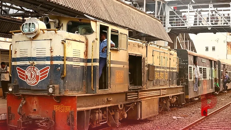 त्योहारी सीजन में रेलवे का तोहफा: दिल्ली और हरिद्वार के लिए चलेंगी स्पेशल ट्रेनें, ग्वालियर में भी होगा ठहराव