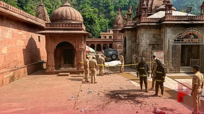हिमाचल प्रदेश: ज्वालामुखी शक्तिपीठ परिसर में राजस्थान के युवक ने खुद को लगाई आग, हालत गंभीर