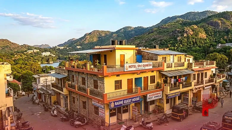 माउंट आबू की यात्रा का है प्लान? 1500 से 2000 रुपये के बजट में मिल जाएंगे ये शानदार होटल