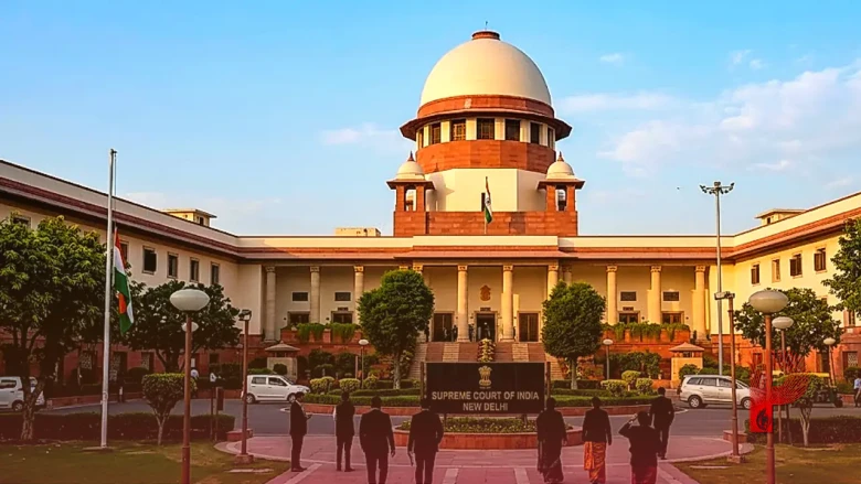 पश्चिम बंगाल वोटर लिस्ट विवाद: चुनाव आयोग ने सुप्रीम कोर्ट से हर लोकसभा सीट पर ट्रिब्यूनल गठित करने की मांग की