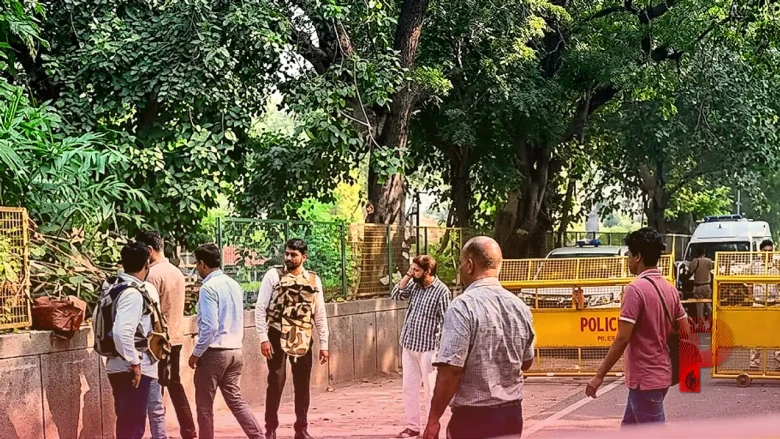आस्था कुंज गैंगरेप मामला: आसिफ के फोन में मिले अश्लील वीडियो, साक्ष्य मिटाने के लिए हेमंत-मुकेश ने डिलीट की सर्च हिस्ट्री