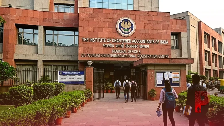 12वीं के बाद CA बनने का क्या है पूरा खर्च, जानिए फाउंडेशन से फाइनल तक की फीस का गणित