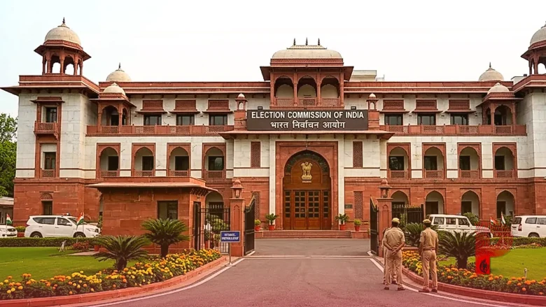 विशेष मतदाता सूची पुनरीक्षण विवाद पर चुनाव आयोग का पलटवार, कहा- हमारे सभी निर्णय बहुमत और नियमों के तहत लिए गए