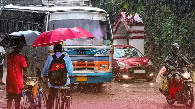 मौसम का अलर्ट: बंगाल की खाड़ी में सक्रिय चक्रवात का असर, कई राज्यों में भारी बारिश की चेतावनी