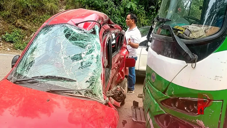 शिमला में भीषण सड़क हादसा: HRTC बस और कार की टक्कर में एक ही परिवार के 3 सदस्यों की मौत